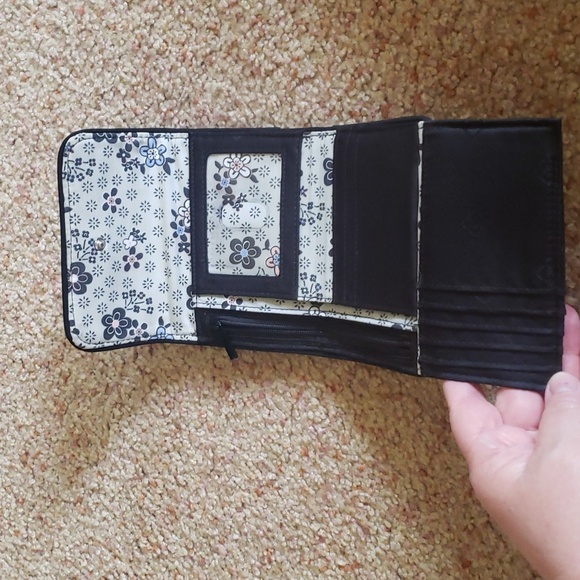 Wallet - Picture 2 of 8